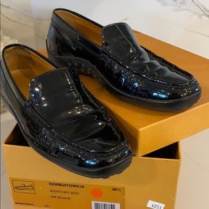 Tod’s loafers